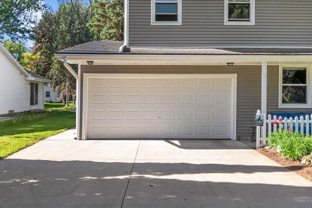 101 BRIAR DRIVE, Neenah, WI 54956