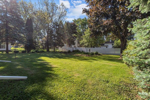 101 BRIAR DRIVE, Neenah, WI 54956