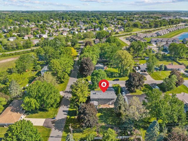 101 BRIAR DRIVE, Neenah, WI 54956