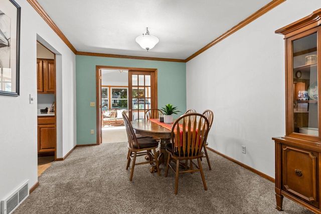 101 BRIAR DRIVE, Neenah, WI 54956