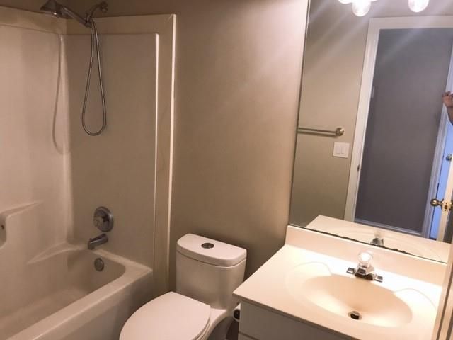 1049 Davis Bend Court, Lawrenceville, GA 30043