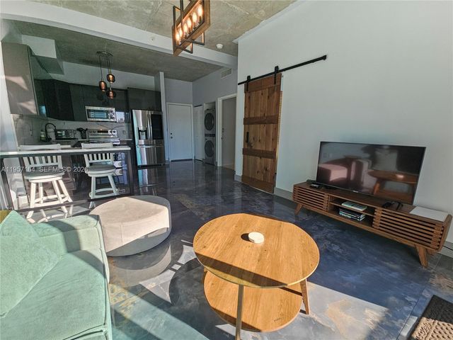 234 NE 3rd St 1003, Miami, FL 33132