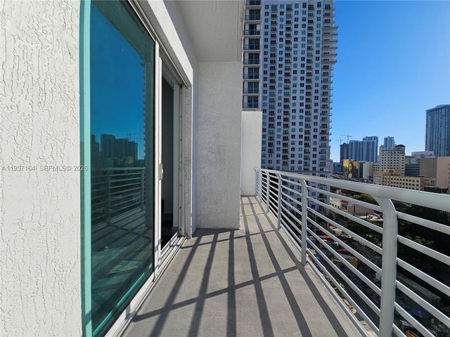 234 NE 3rd St 1003, Miami, FL 33132