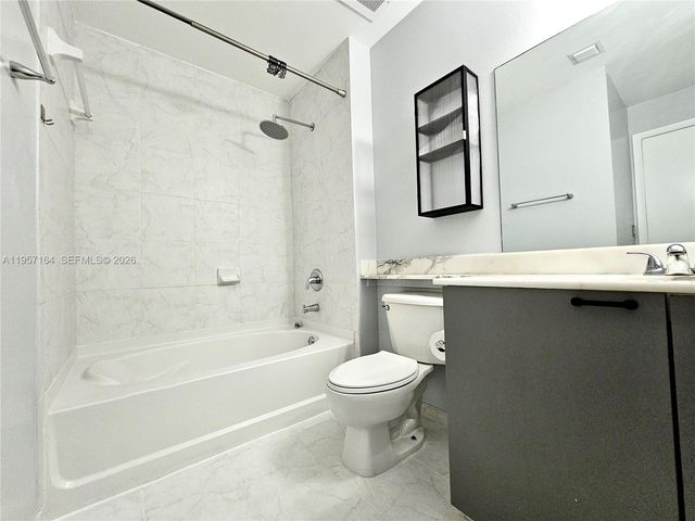 234 NE 3rd St 1003, Miami, FL 33132