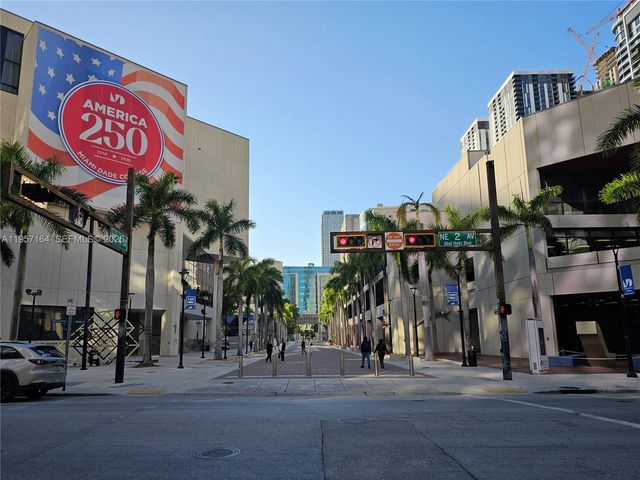 234 NE 3rd St 1003, Miami, FL 33132