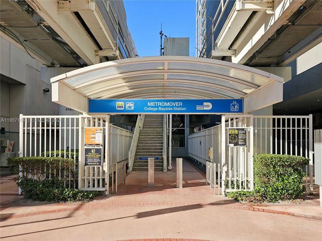 234 NE 3rd St 1003, Miami, FL 33132