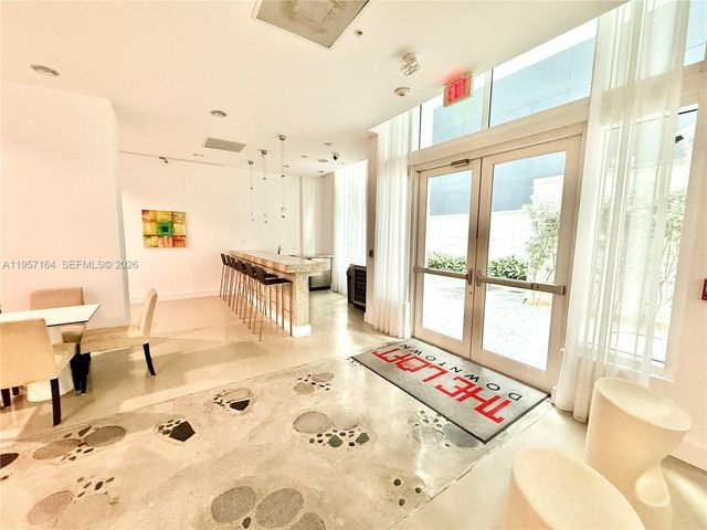 234 NE 3rd St 1003, Miami, FL 33132