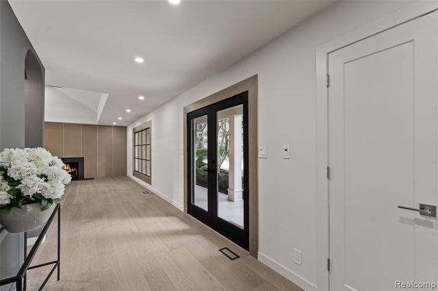 4154 Nearbrook Road, Bloomfield Hills, MI 48302