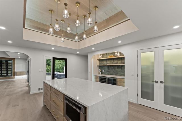 4154 Nearbrook Road, Bloomfield Hills, MI 48302