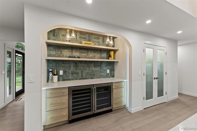 4154 Nearbrook Road, Bloomfield Hills, MI 48302