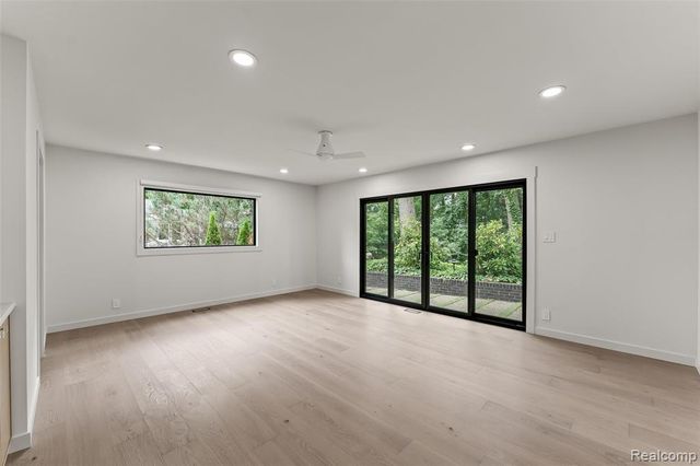 4154 Nearbrook Road, Bloomfield Hills, MI 48302