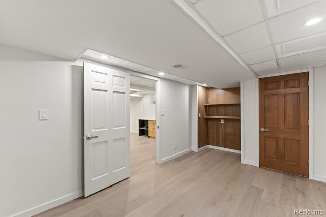 4154 Nearbrook Road, Bloomfield Hills, MI 48302