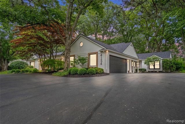 4154 Nearbrook Road, Bloomfield Hills, MI 48302