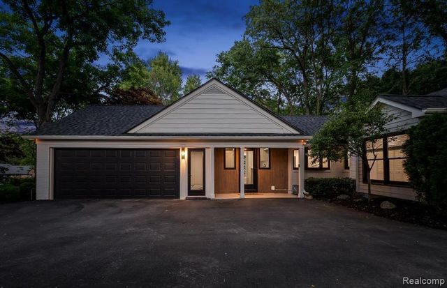 4154 Nearbrook Road, Bloomfield Hills, MI 48302