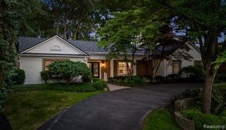 4154 Nearbrook Road, Bloomfield Hills, MI 48302
