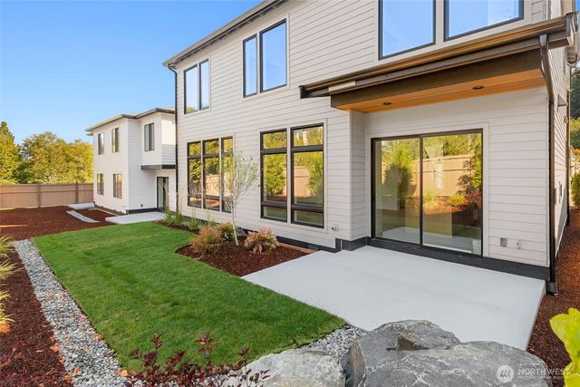 21013 SE 80th Street, Issaquah, WA 98027