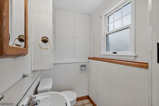 167 N Finley Ave, Bernards Twp., NJ 07920