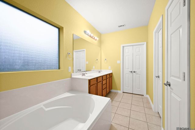 26229 Avoyelles Ave, Denham Springs, LA 70726