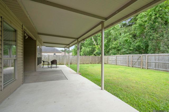 26229 Avoyelles Ave, Denham Springs, LA 70726