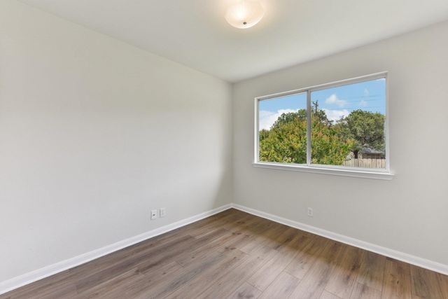 906 Jasmine TRL, Georgetown, TX 78626