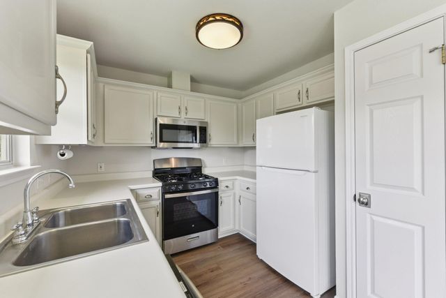 906 Jasmine TRL, Georgetown, TX 78626