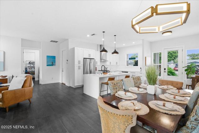 804 17TH Avenue N, Jacksonville Beach, FL 32250