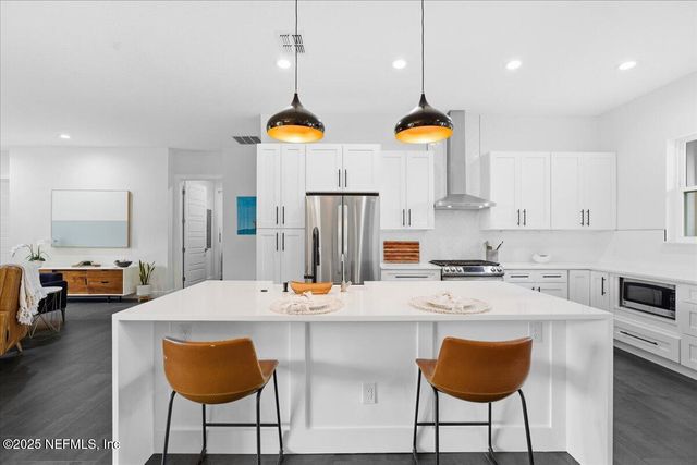 804 17TH Avenue N, Jacksonville Beach, FL 32250