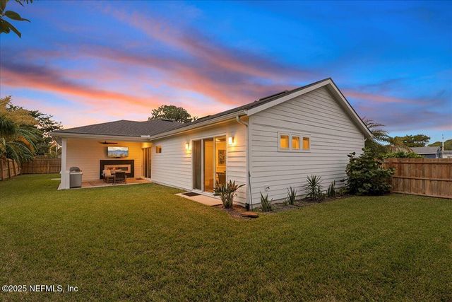 804 17TH Avenue N, Jacksonville Beach, FL 32250