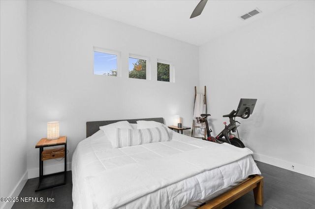 804 17TH Avenue N, Jacksonville Beach, FL 32250