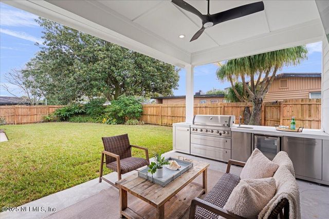 804 17TH Avenue N, Jacksonville Beach, FL 32250