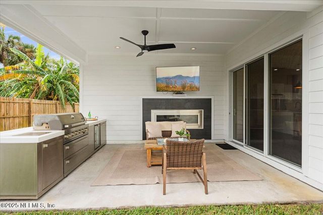 804 17TH Avenue N, Jacksonville Beach, FL 32250