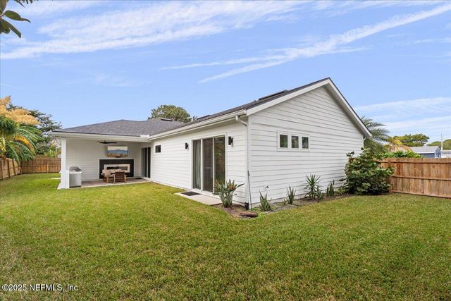 804 17TH Avenue N, Jacksonville Beach, FL 32250