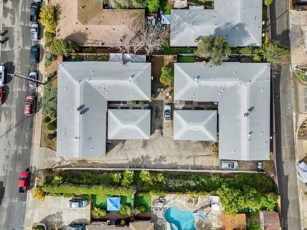 Image 9 of property listing at 120 Trellis Lane, Escondido, CA 92056