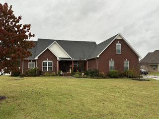 1017 Crowell Dr, Christiana, TN 37037