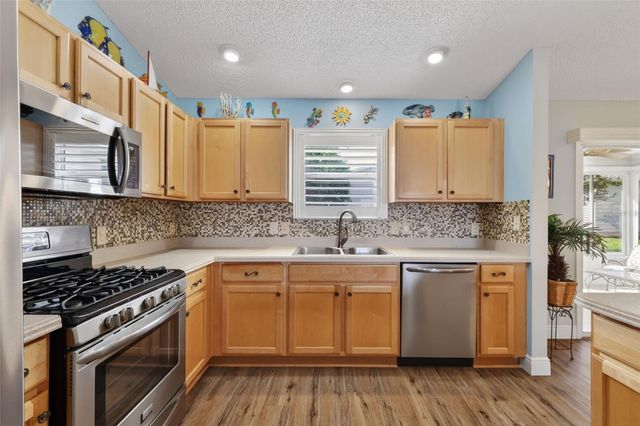 1716 LAKEWOOD DRIVE, The Villages, FL 32162