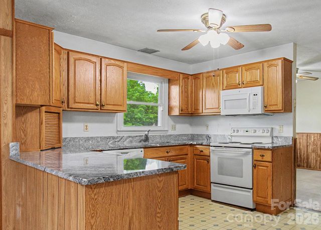 12 Webster Street, Weaverville, NC 28787