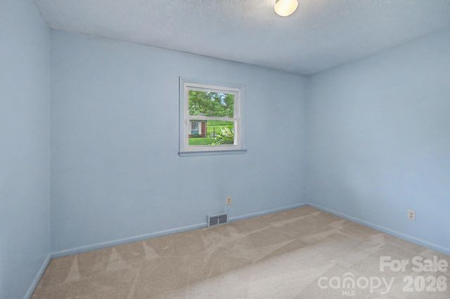 12 Webster Street, Weaverville, NC 28787
