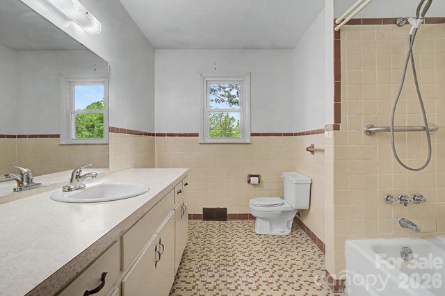12 Webster Street, Weaverville, NC 28787