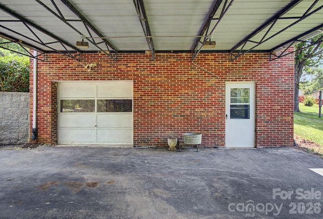 12 Webster Street, Weaverville, NC 28787