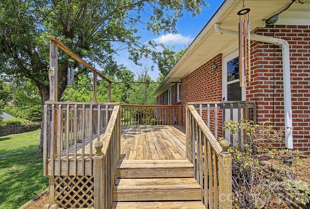 12 Webster Street, Weaverville, NC 28787
