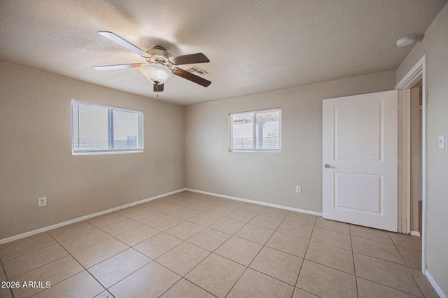 2062 E NANCY Lane, Phoenix, AZ 85042