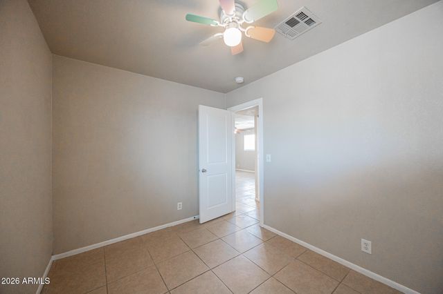 2062 E NANCY Lane, Phoenix, AZ 85042