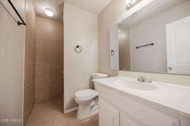 2062 E NANCY Lane, Phoenix, AZ 85042