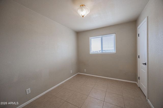 2062 E NANCY Lane, Phoenix, AZ 85042