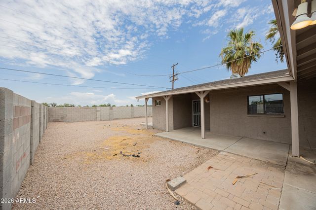 2062 E NANCY Lane, Phoenix, AZ 85042