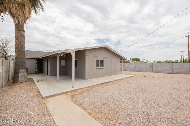 2062 E NANCY Lane, Phoenix, AZ 85042