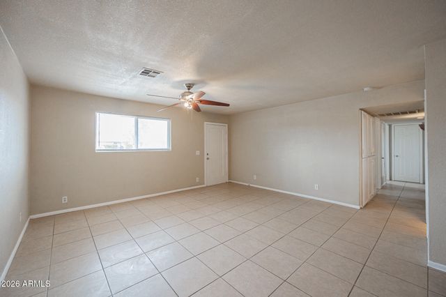 2062 E NANCY Lane, Phoenix, AZ 85042