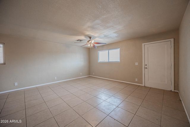 2062 E NANCY Lane, Phoenix, AZ 85042