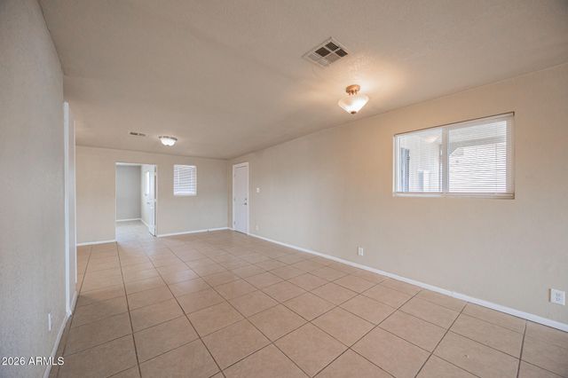 2062 E NANCY Lane, Phoenix, AZ 85042