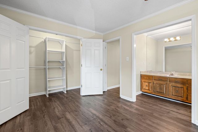 1040 PARK COURT DR, Memphis, TN 38119